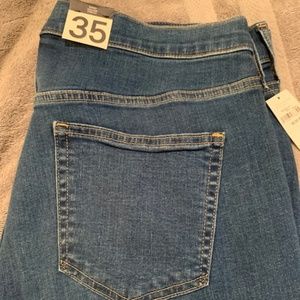 True Skinny High Rise jeans, size 35 x 20 regular, NWT
